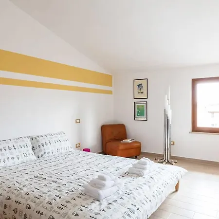 아파트 Di Vittorio Loft 데센자노델가르다